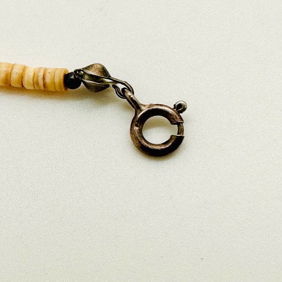 Vintage Heishi Coral Stone Necklace - Picture 6 of 16